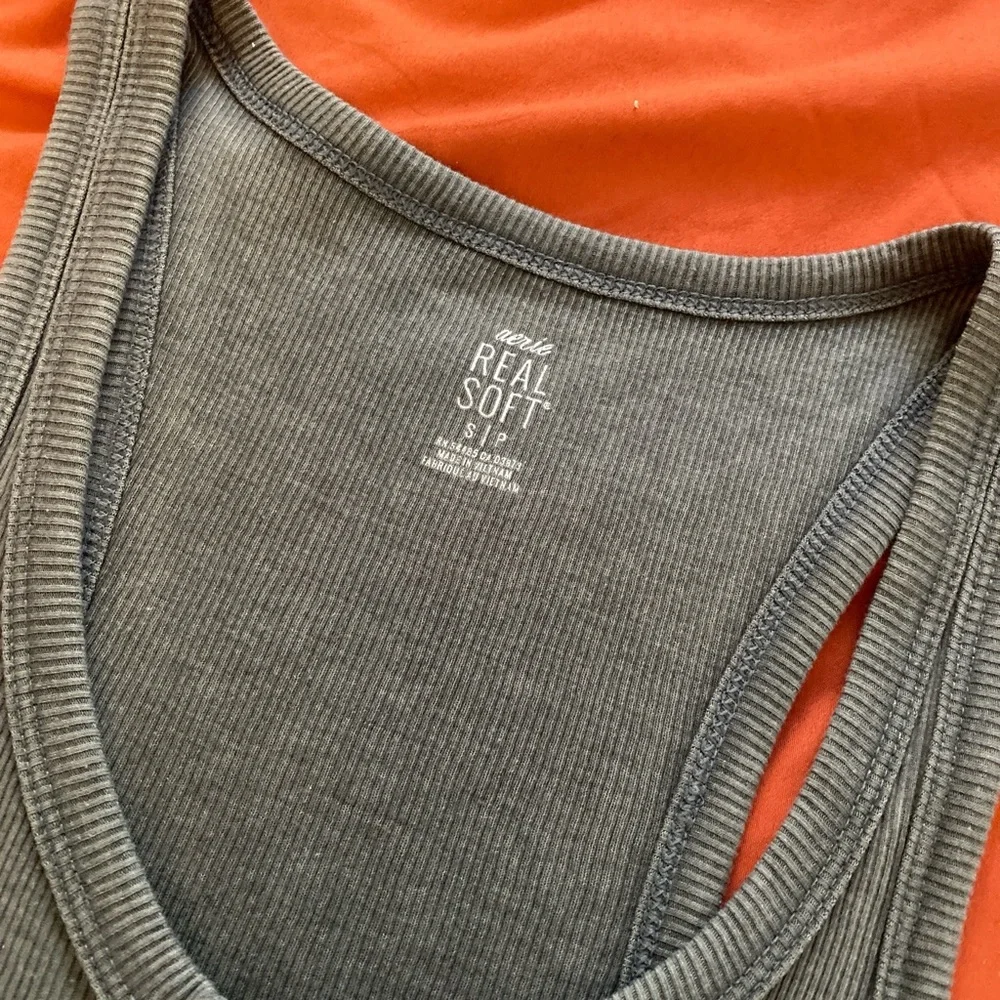 Green Ribbed Tank Top - Picture 2 of 4